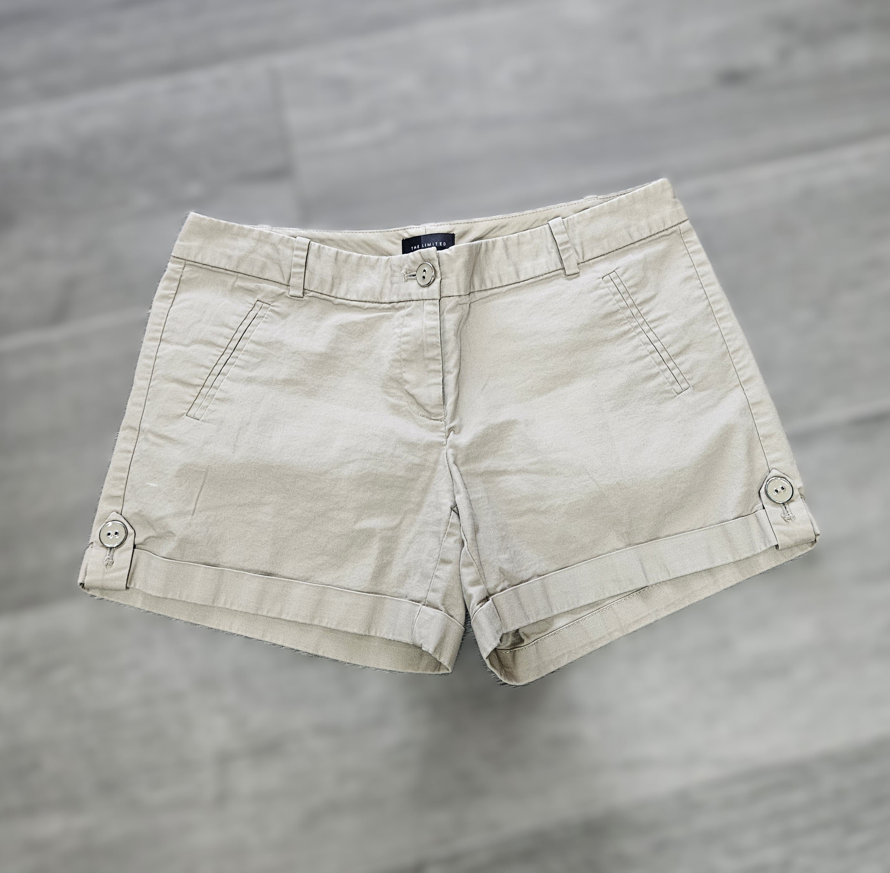 Khaki Ann Taylor Shorts, 4
