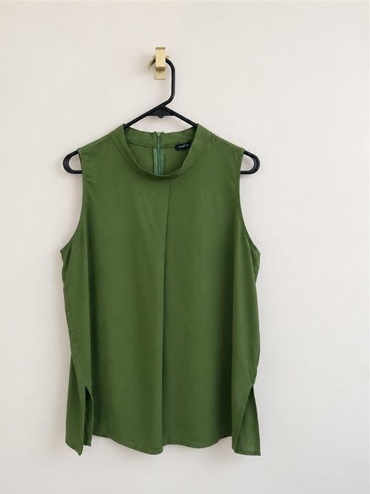 Green Violet & Claire  Top, XL
